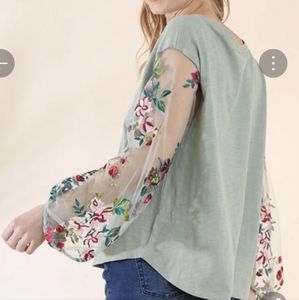 NWT Umgee Mint Floral Long Sleeve Embroidered Top